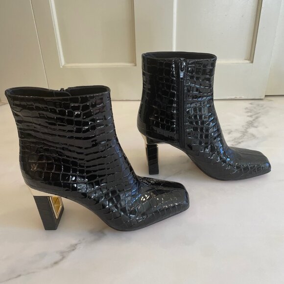 Katy Perry Hollow Heel Bootie in Black, Size 6 - Picture 2 of 3